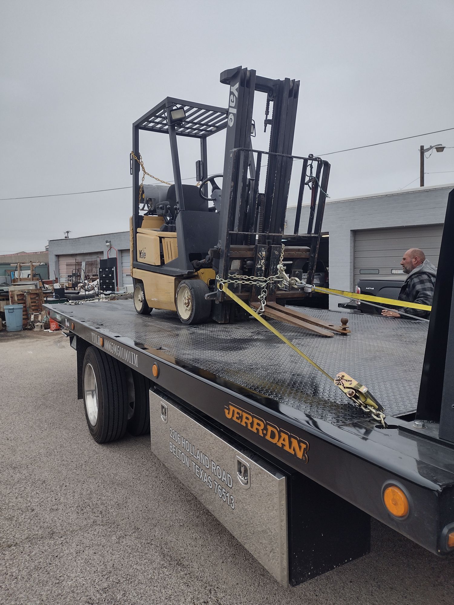 Caliber Towing & Recovery of Belton, TX